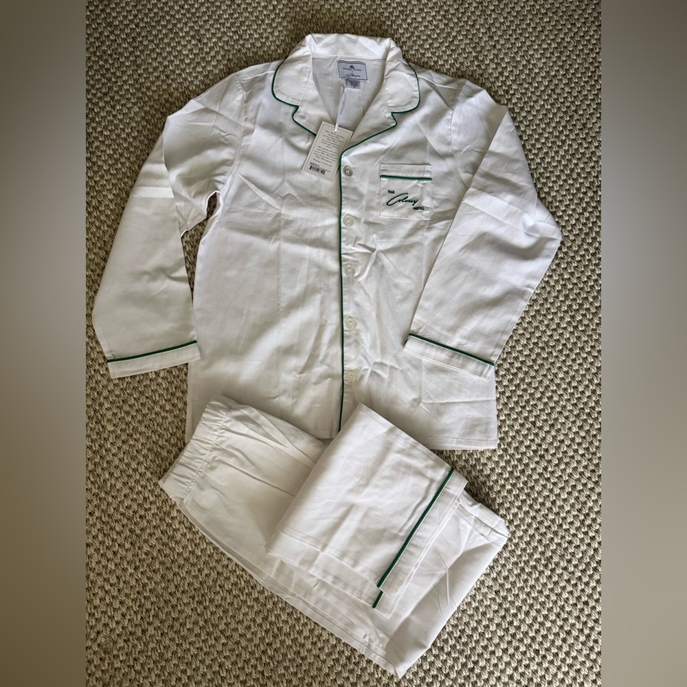 Petite Plume X The Colony Hotel Cozy White Kids Pajama Set with Green Accents